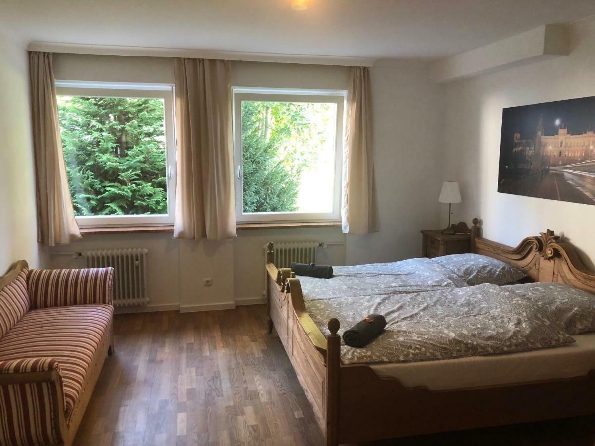 Ferienwohnung Messewohnung Muenchen Ost Forstern Exteriör bild